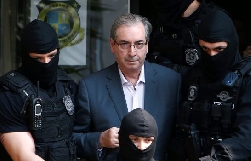 Como os tentáculos de Eduardo Cunha estão sendo plantados na Receita Federal