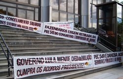 DS participa de ato contra PLP 549/09